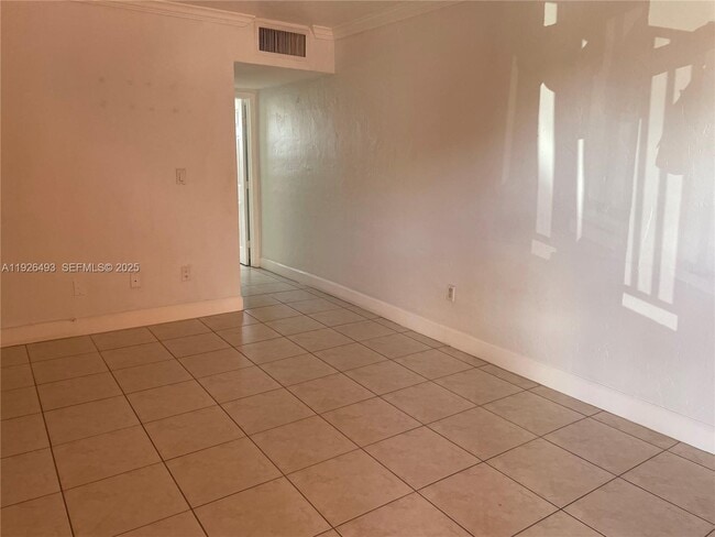 Photo - 1245 W 24th St Unit 202