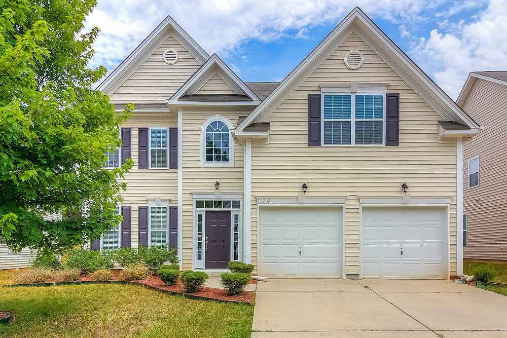 Photo - 11706 Sweetbriar Ridge Dr House