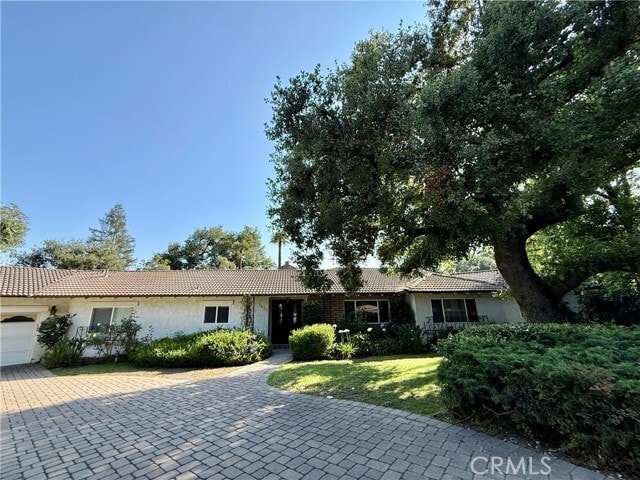 Building Photo - 1411 Greenoaks Dr Rental