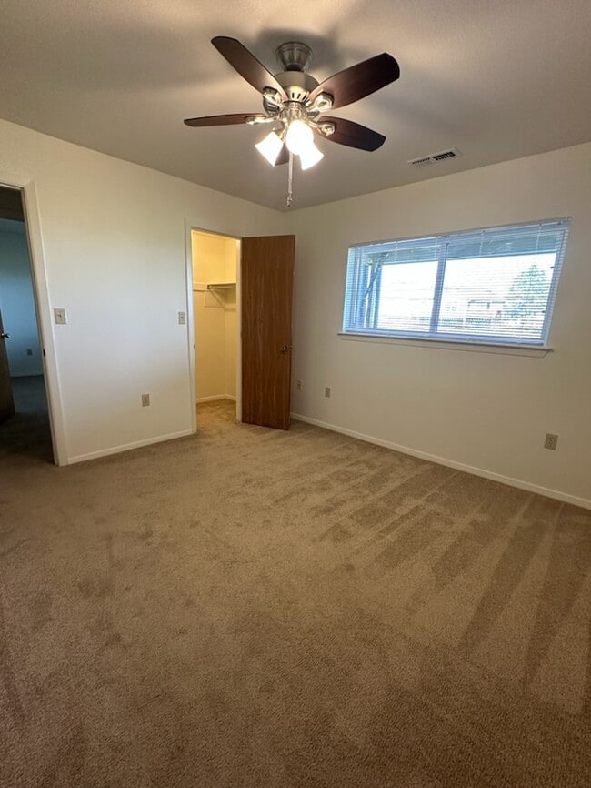 Photo - 1371 Dakota Dr