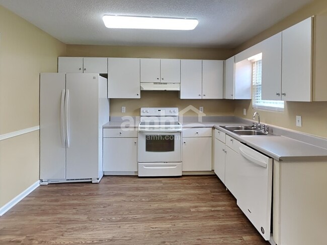 Photo - 912 Crystal Bear Trl