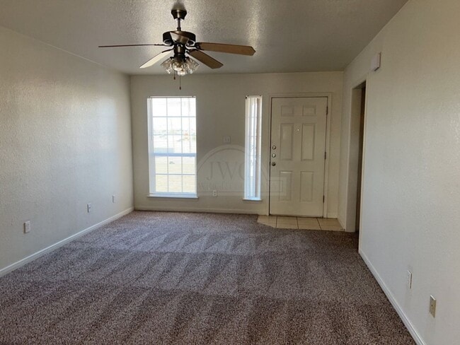 Photo - 2814 Windmill Ct