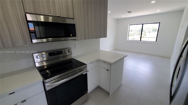 Photo - 6201 SW 22nd St Unit 2