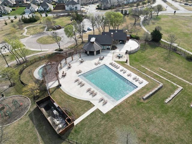 Photo - 1535 Calcot Ln
