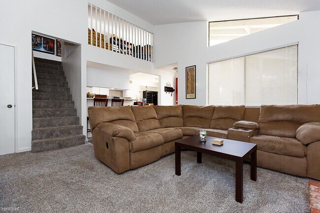 Photo - 3 br, 2 bath Duplex - 3315 Victoria Place