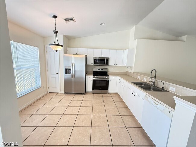 Photo - 3705 9th St SW