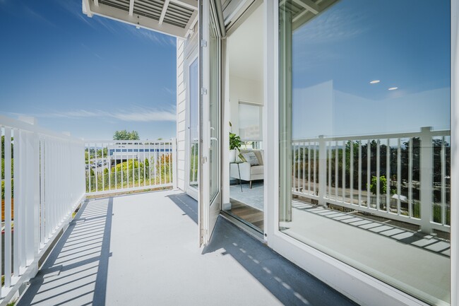 Photo - Grand Vista Apartments