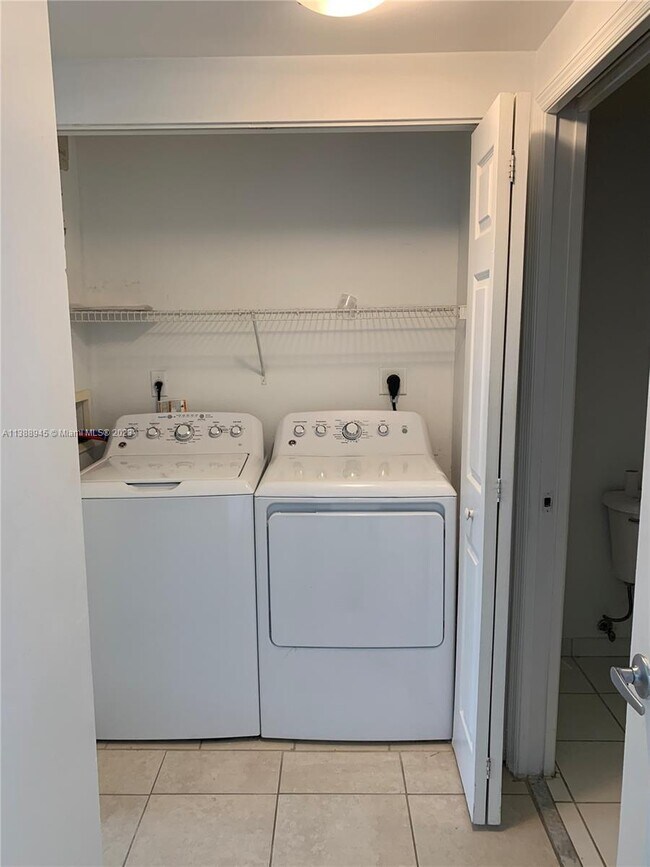 Photo - 2160 E Preserve Way Unidad 203