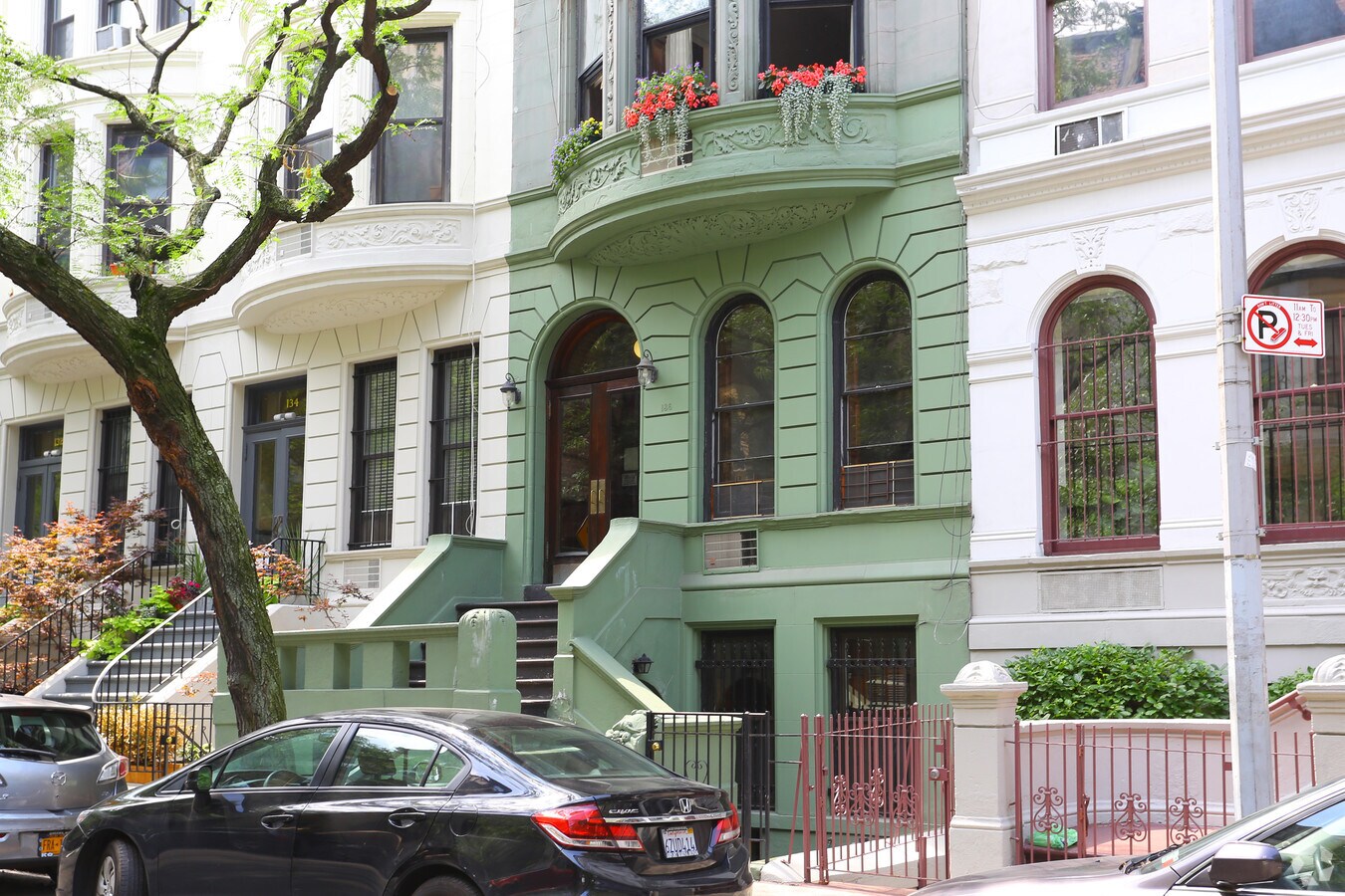 Photo - 136 West 80 Street