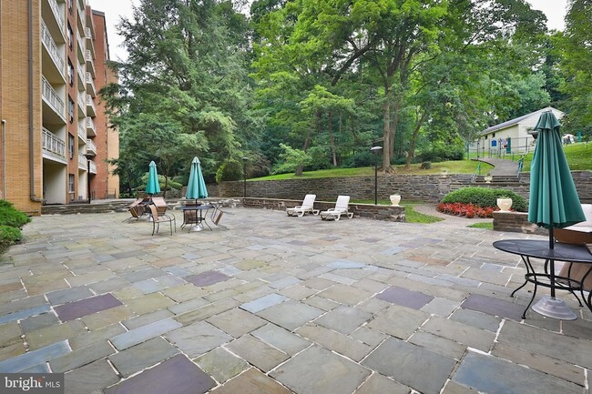 Photo - 7900 Old York Rd Unidad 510B