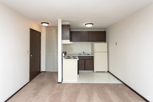 Estudio, 1BA - 435SF - Woodmere Apartments