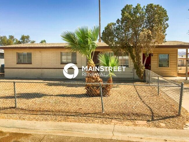 3 Bedroom Pet-Friendly Home in Phoenix, AZ... - 3 Bedroom Pet-Friendly Home in Phoenix, AZ...