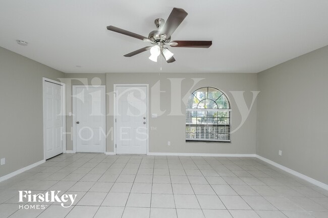 Photo - 906 Hart St