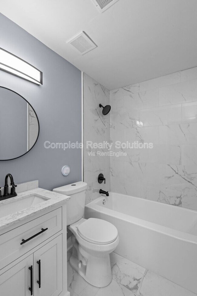 Photo - 9722 Lorna Ln