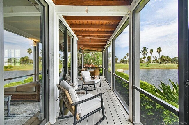 Photo - 311 Golfview Cir