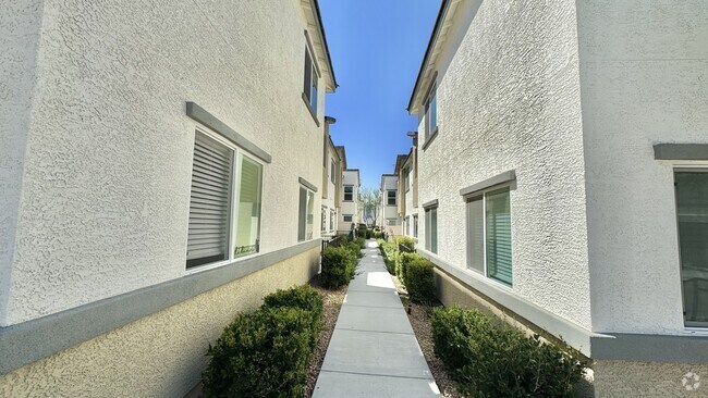 Building Photo - 12349 Radiant Sunrise Rd Rental
