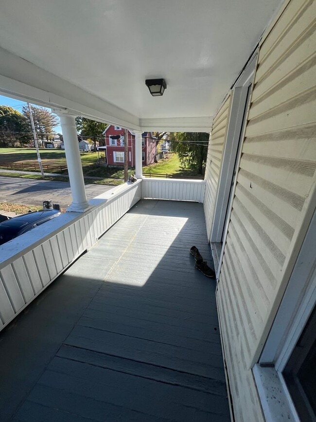 Photo - 418 E 5th St Unit #2