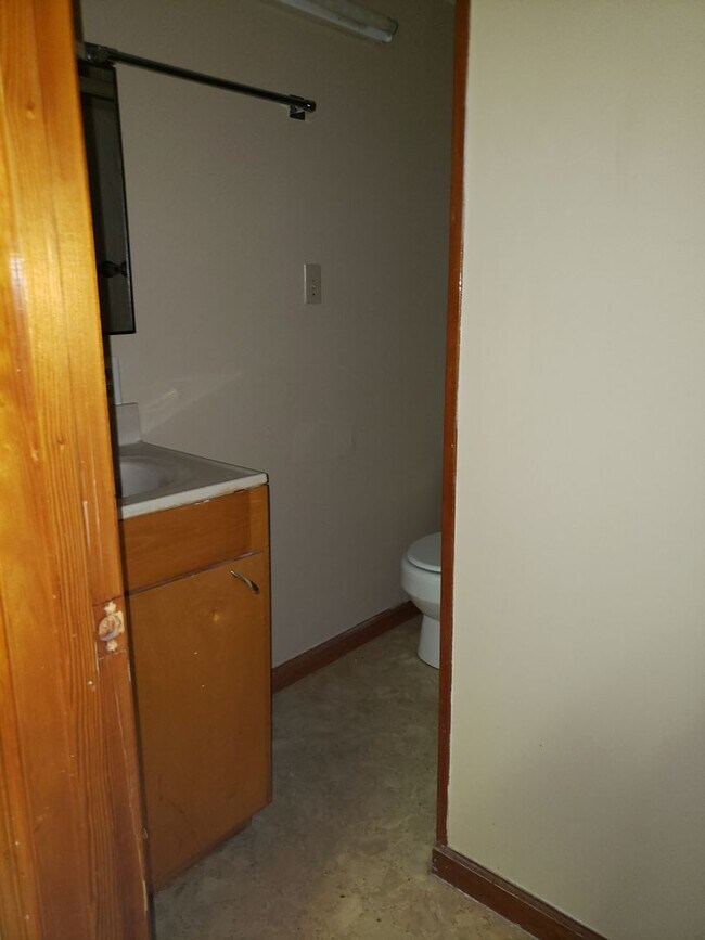 Photo - 92 Quarter Moon Lp Unit D