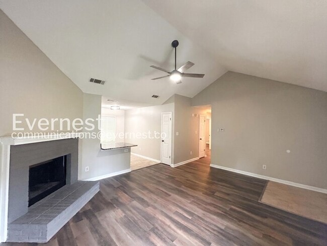 Photo - 5780 Saranac Ave