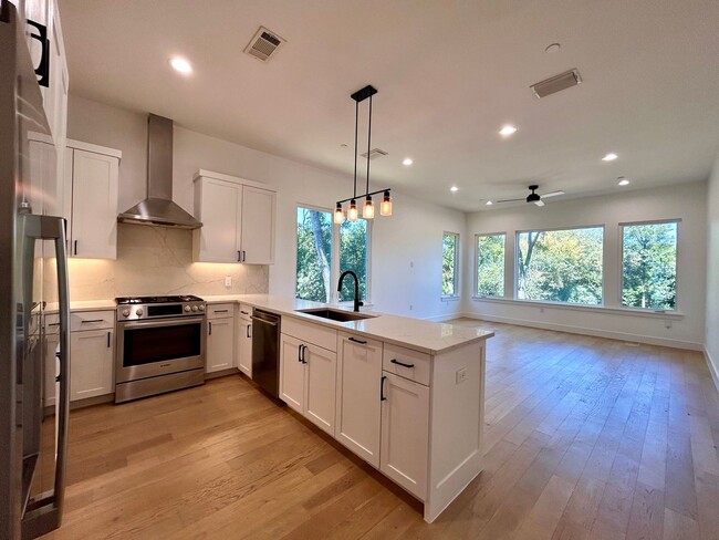 Photo - 4010 Clawson Rd