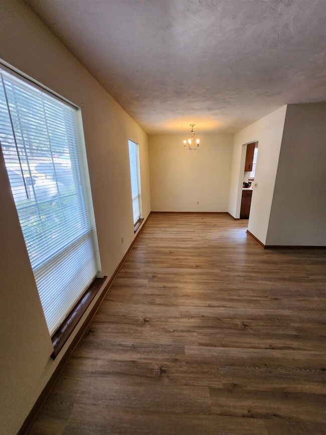 Photo - 2061 Rickards Rd