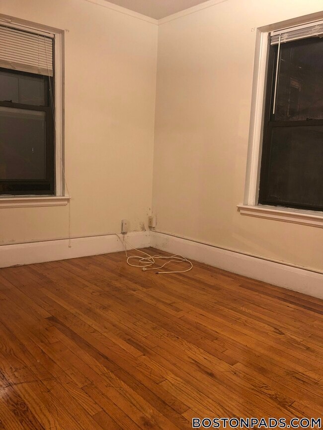 Photo - 349 Pleasant St Unit B3-4