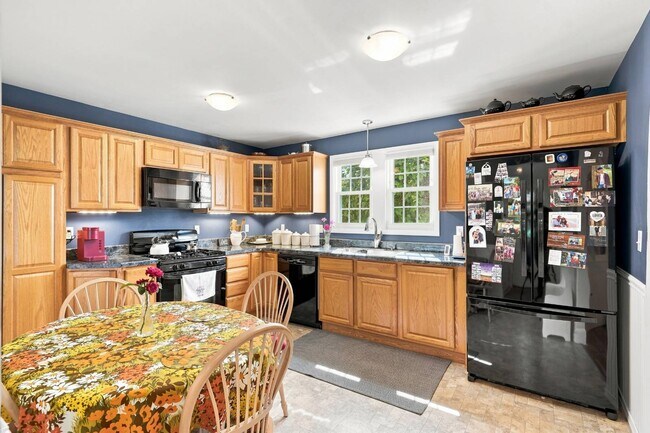 Photo - 2724 W Main St