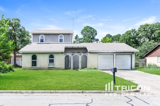 Building Photo - 5108 Bonneville Dr Rental