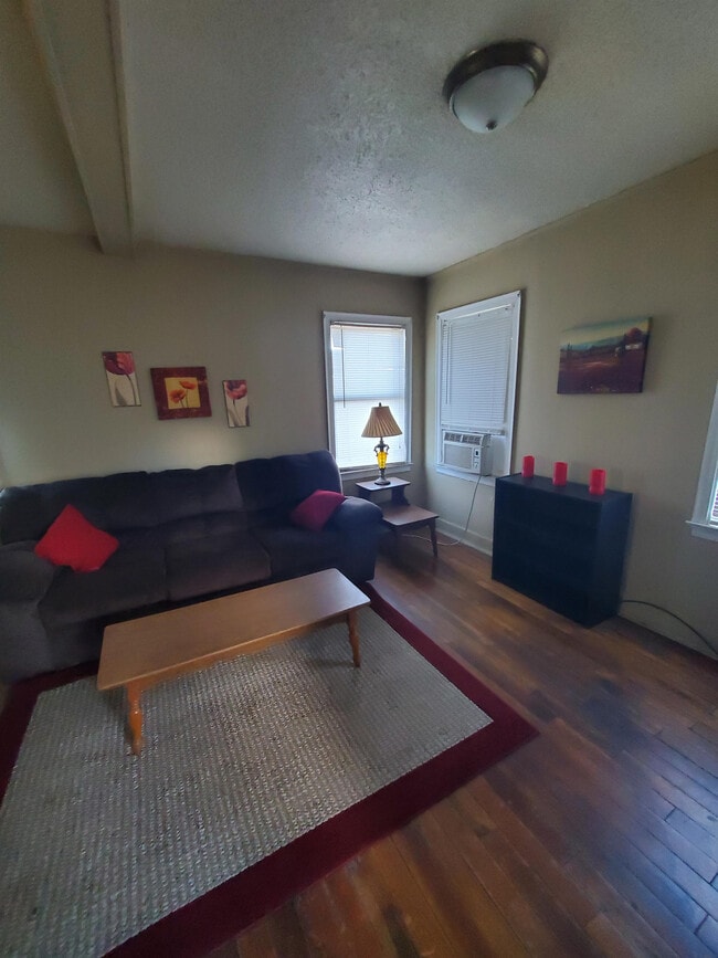 501 Dolomita St