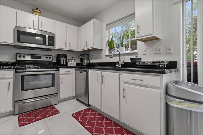 Photo - 2056 NE 167th St