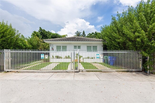 Photo - 523 NE 68th St Unidad 1