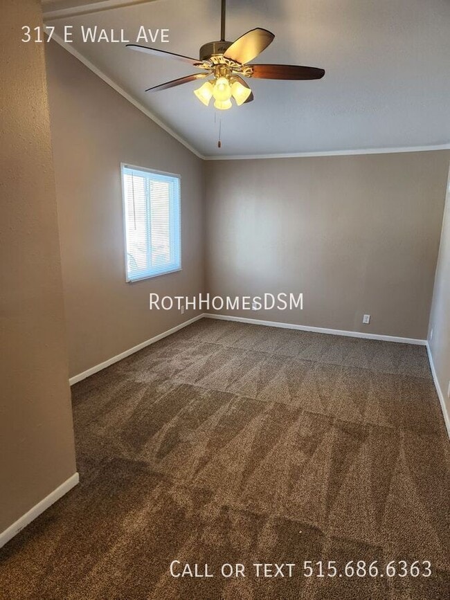 Photo - 317 E Wall Ave