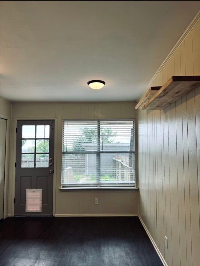 Photo - 1757 Sheppard Rees Rd