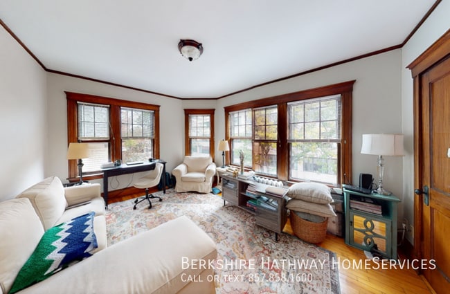 Building Photo - 11 Story St Unit 42A