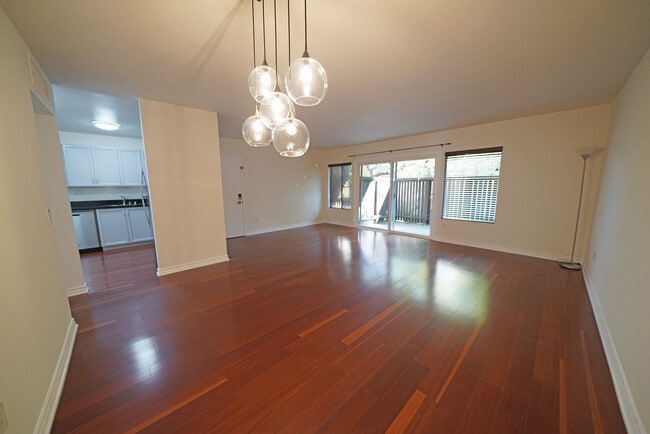 Photo - 18350 Hatteras St