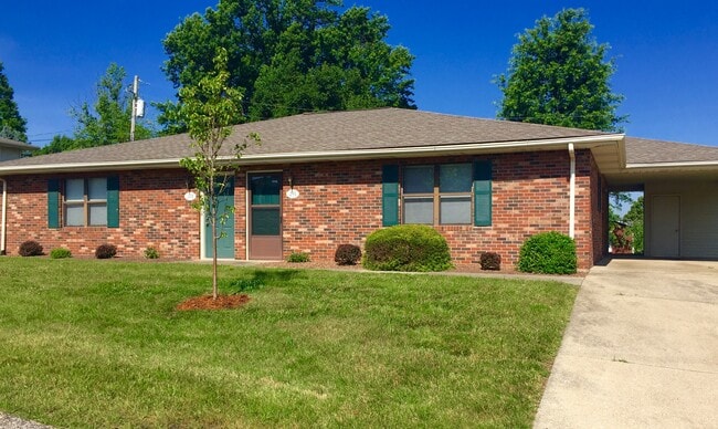 Building Photo - 290 Lee Ct