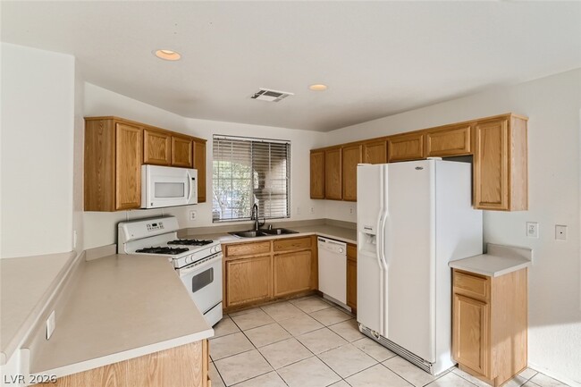 2537 Begonia Valley Ave