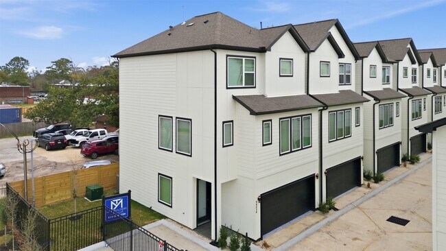 Photo - 9403 F Hammerly Blvd