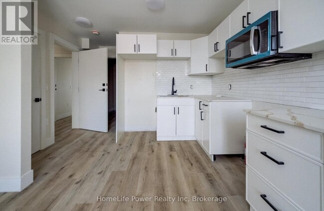 Photo - 22 Grant Ave