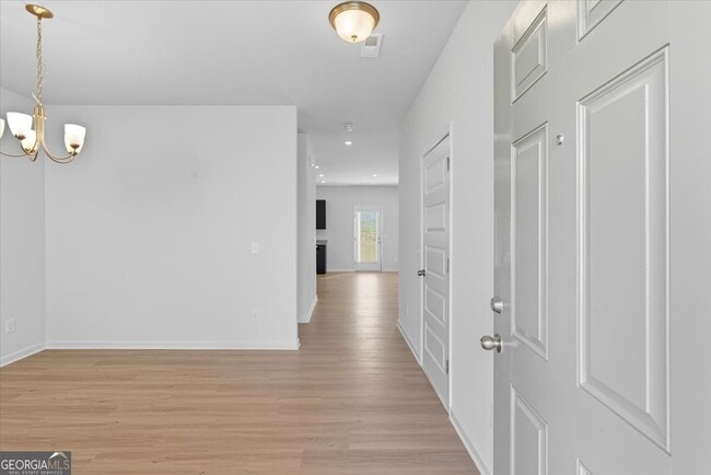 Photo - 42 Bennett Wy