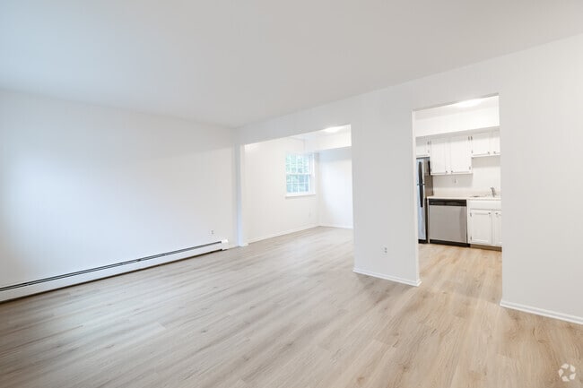 Brookside Garden Apartments