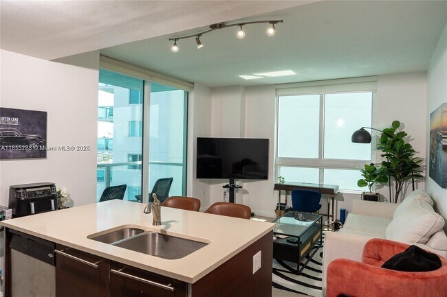 Photo - 1900 N Bayshore Dr Unit 3003