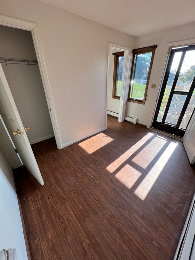 Photo - 123 E Ninth St Unit 1