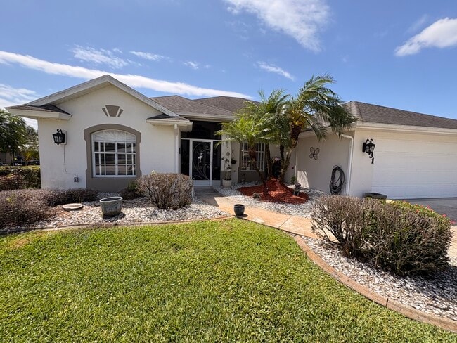 Photo - 131 Orange Rd NE