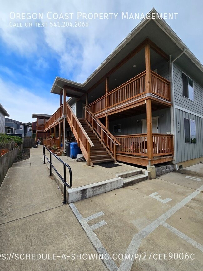 Photo - 170 SW Strawberry Ln Unidad F