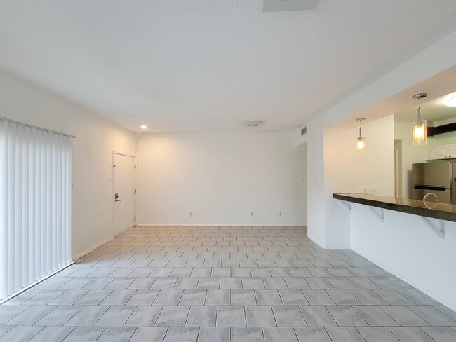 Photo - 7119 N Holiday Dr