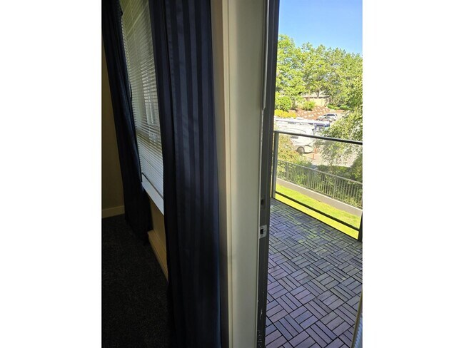 Photo - 3090 Gladwin Rd Unit 204