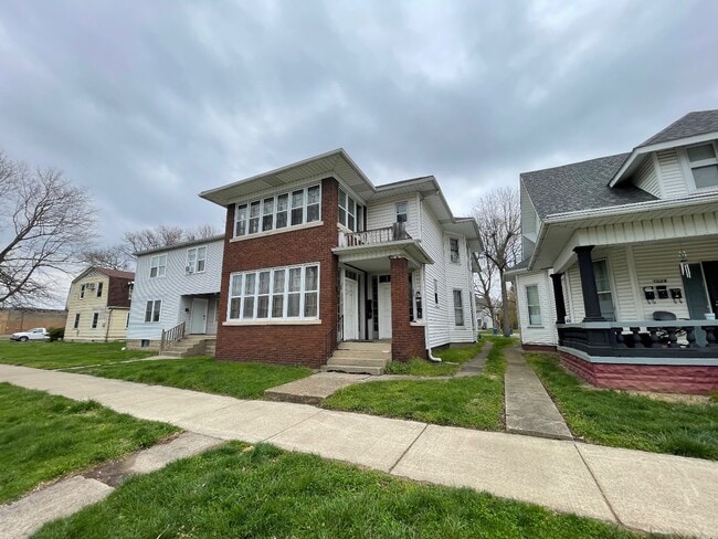 Building Photo - 1033 N 7th St Rental