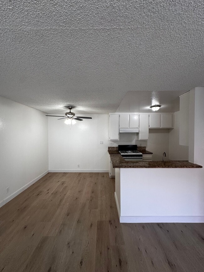 Photo - 5134 N Glendora Ave Unit 35