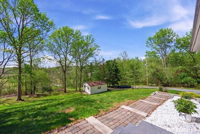 Photo - Stunning Mid Century American Ranch